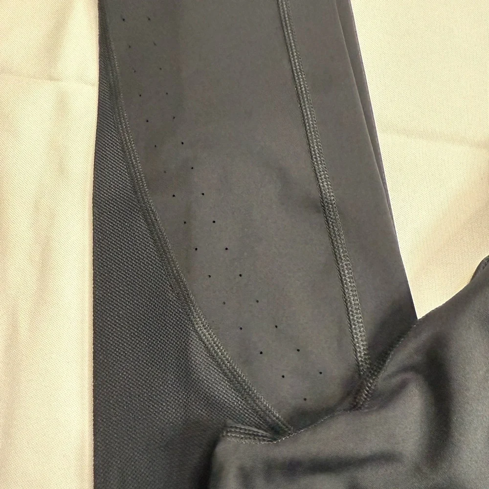 Under Armour Black Leggings - Picture 5 of 7